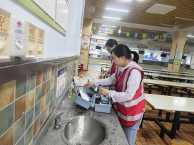加強(qiáng)考點(diǎn)水質(zhì)檢測(cè)，保障考生用水安全